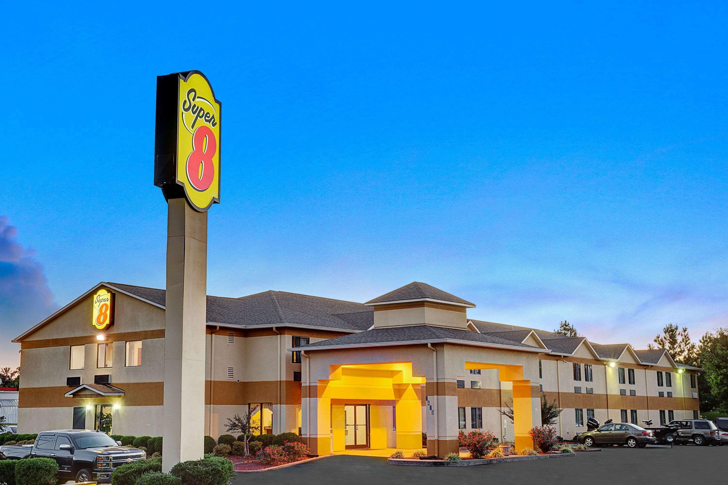 Super 8 By Wyndham Hernando Exteriör bild